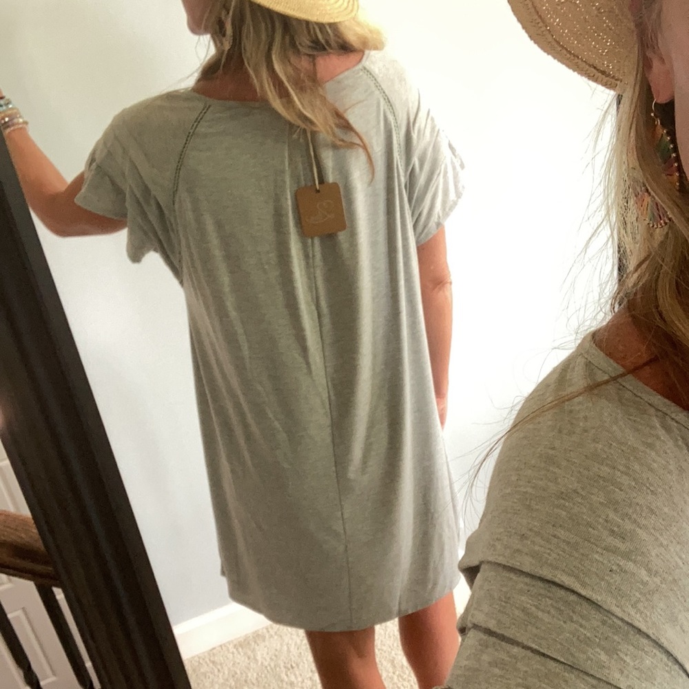 Grey Tiered Ruffle Sleeve Dress - Picture 9 of 10